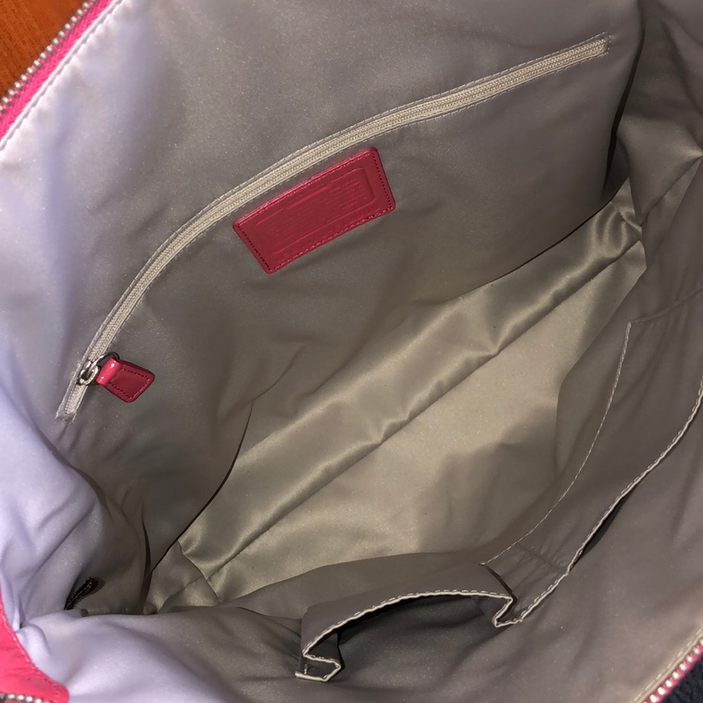 Coach Tote Bag - Picture 4 of 5